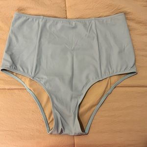 Small Blue fog cut high EUC kortni jeane